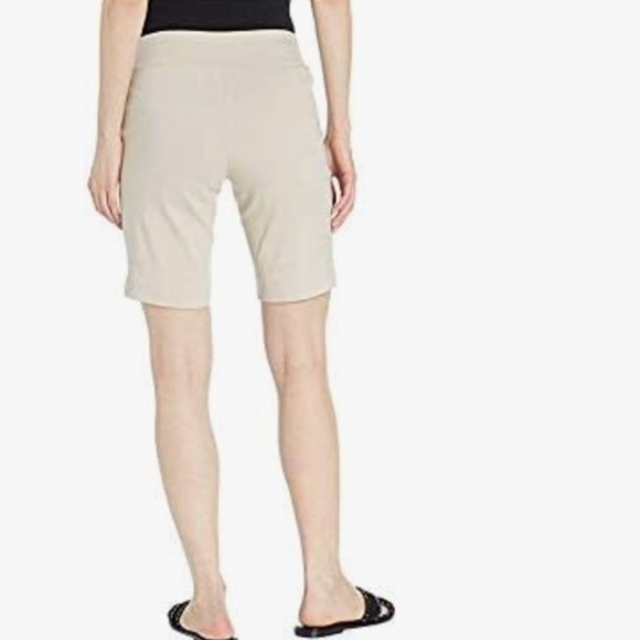 Krazy Larry Beige pull on shorts, 6. CB1837 - Picture 2 of 5